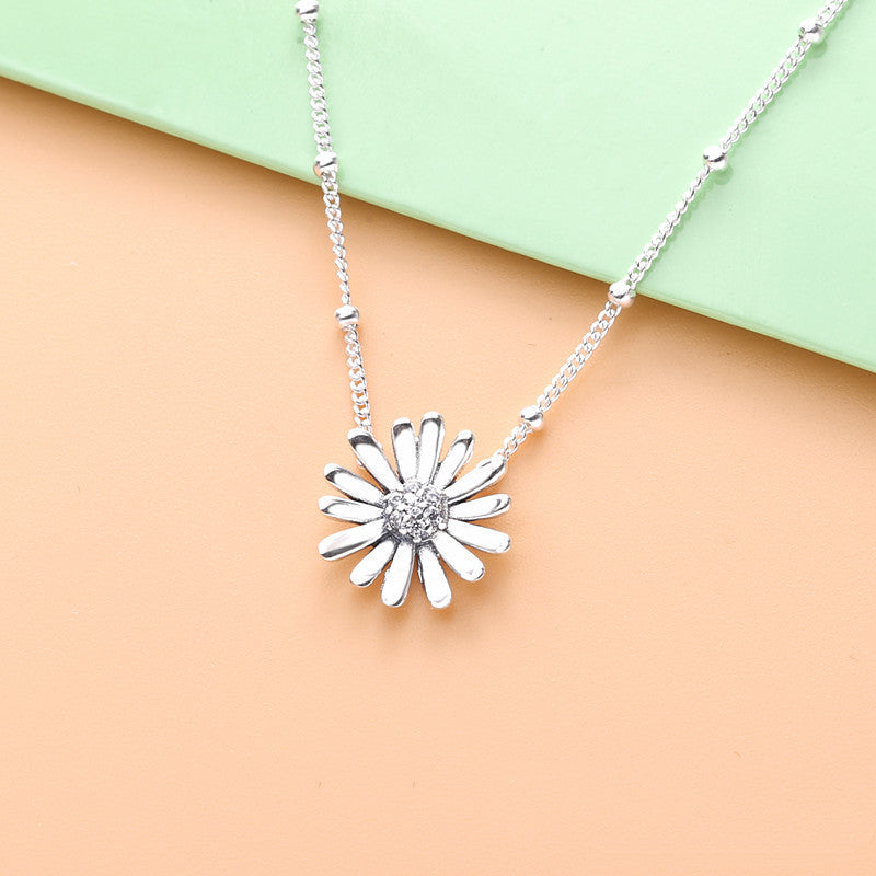 Daisy Necklace