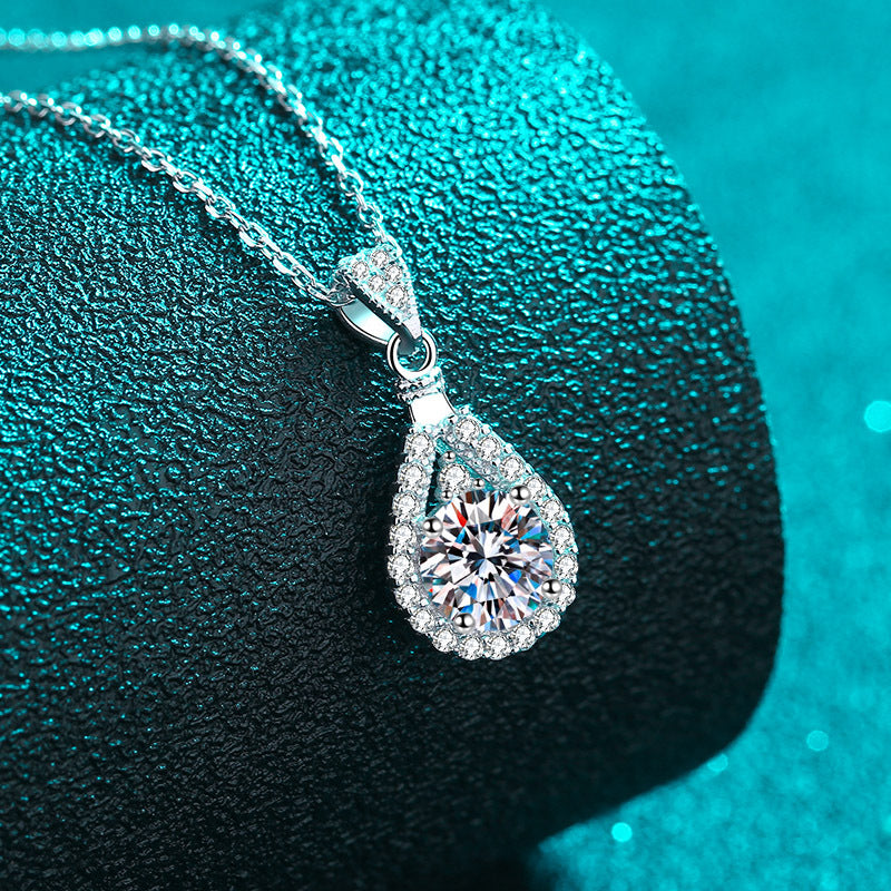 Evelyn Moissanite Necklace