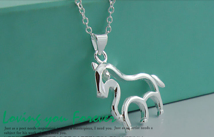 Pony necklace