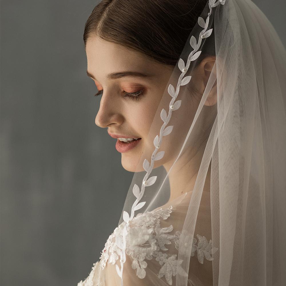 Bridal Veil With Double Leaf Edge