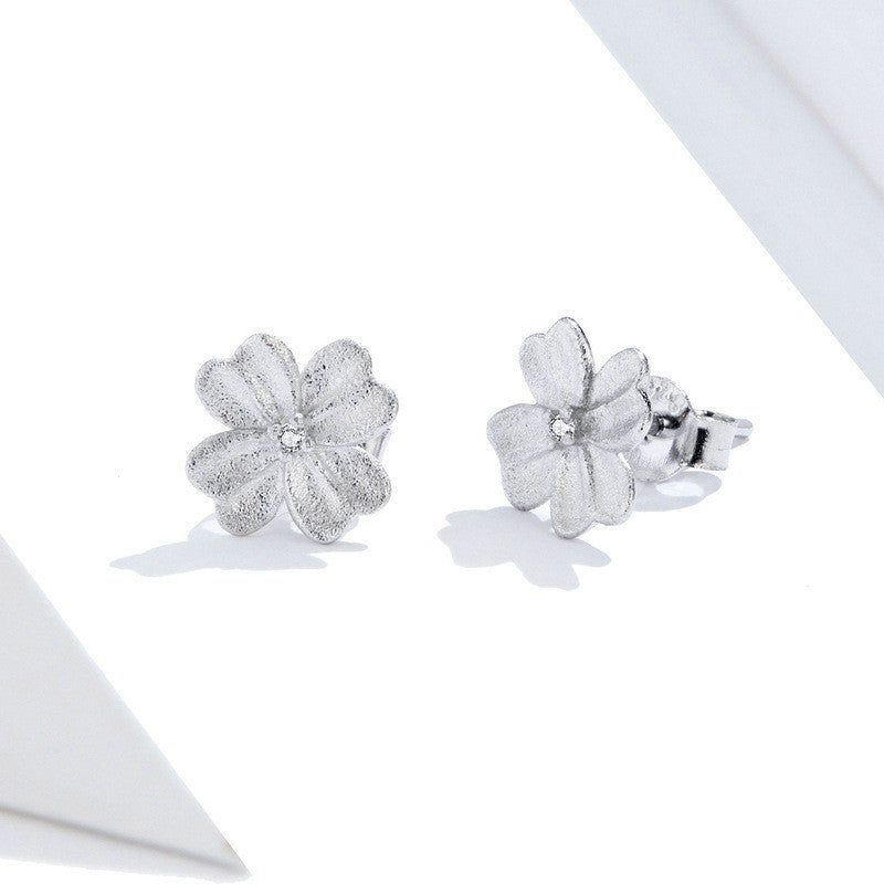 Ema rose Earrings