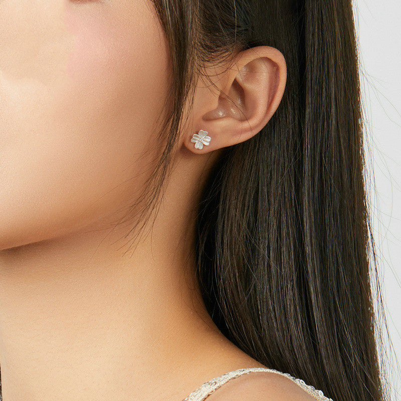 Ema rose Earrings