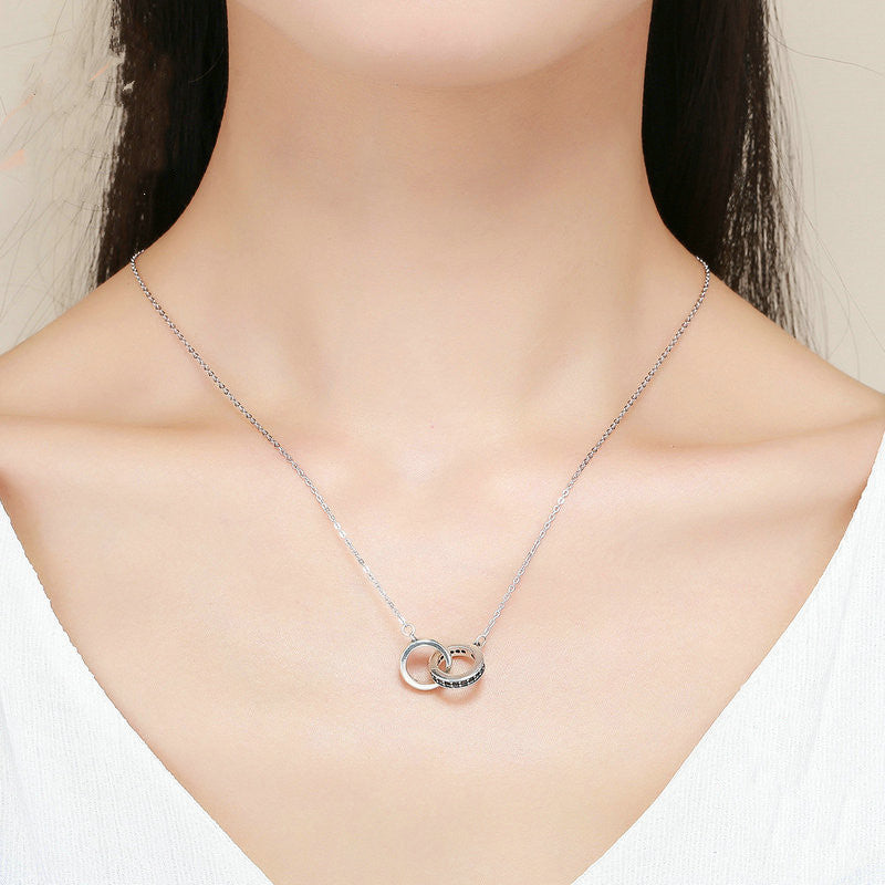 Knot Necklace