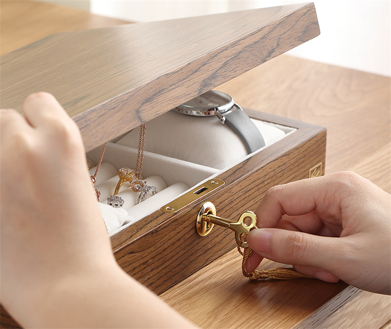 Solid wood hand jewelry storage box