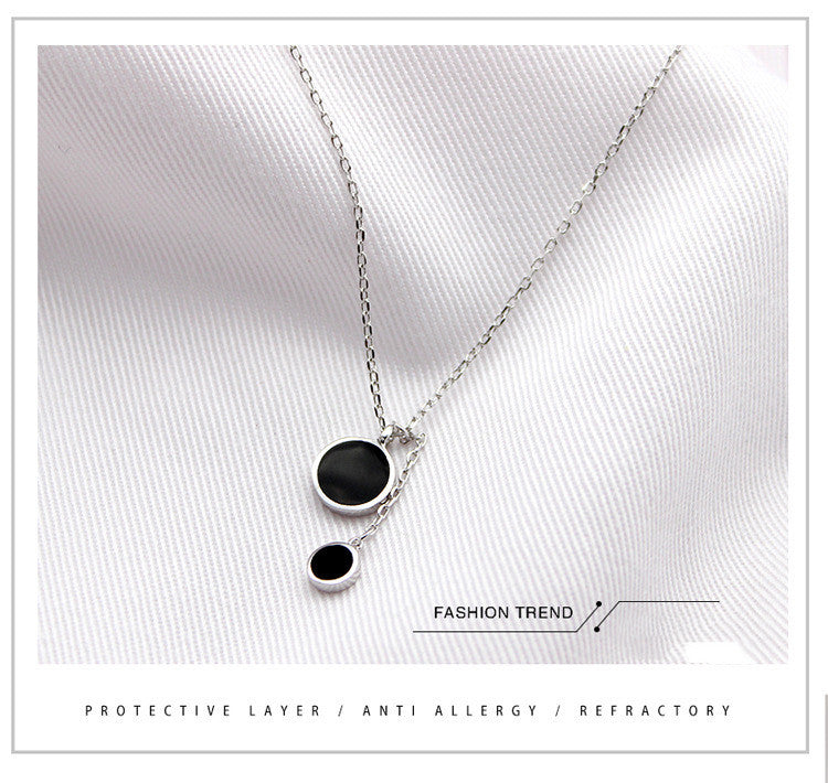 Black circle Necklace