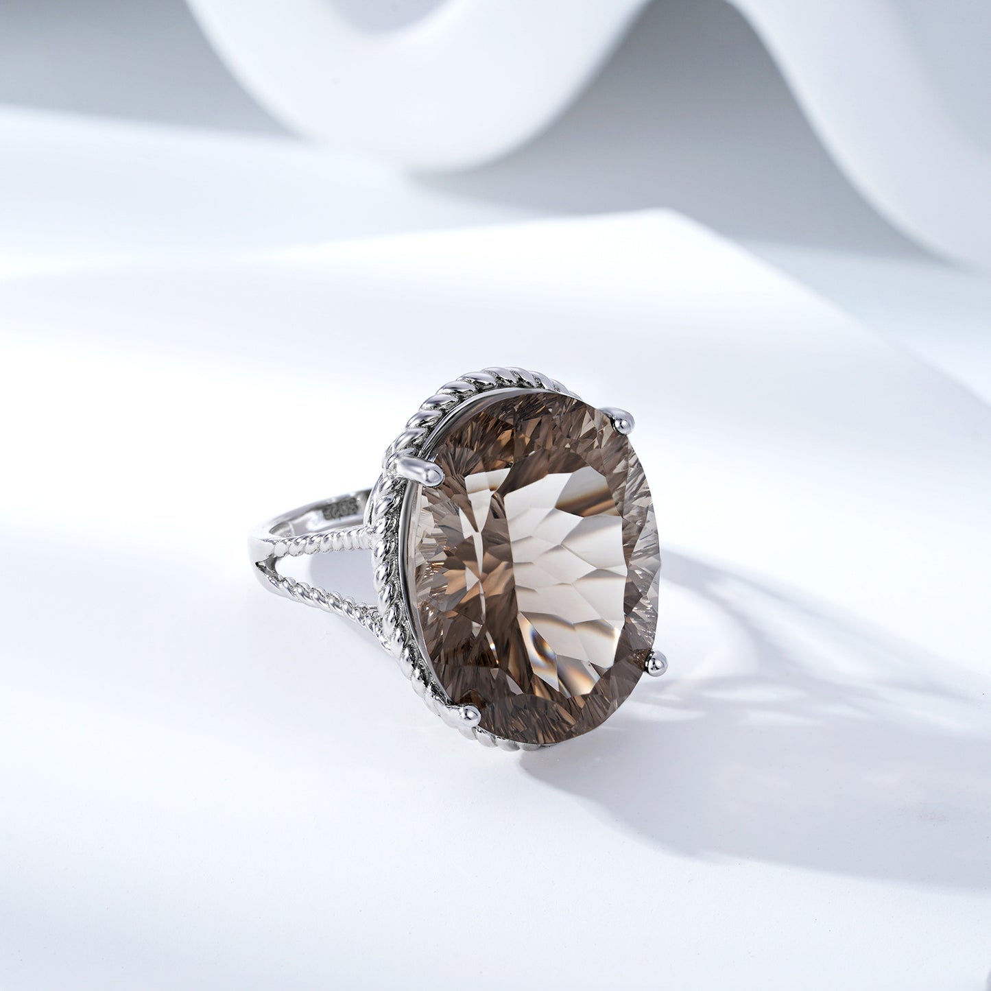 Luxury Wind Jewelry Natural Tea Crystal Ring S925 Silver Inlaid Smoky Crystal