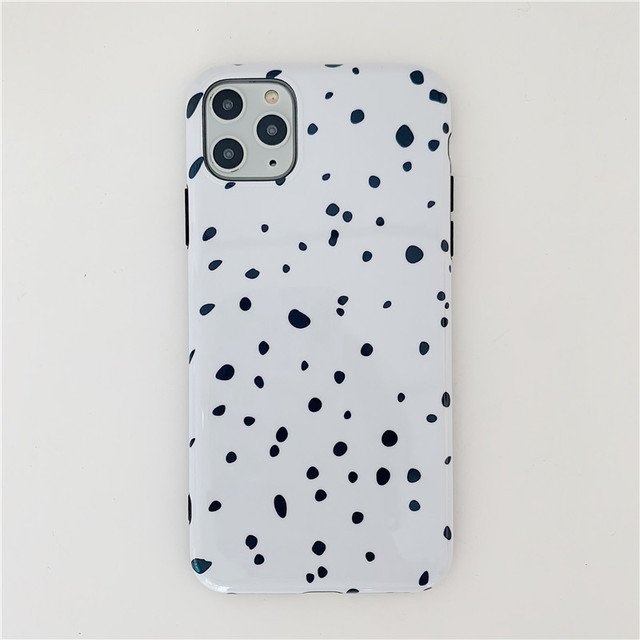 phone back cover dotted