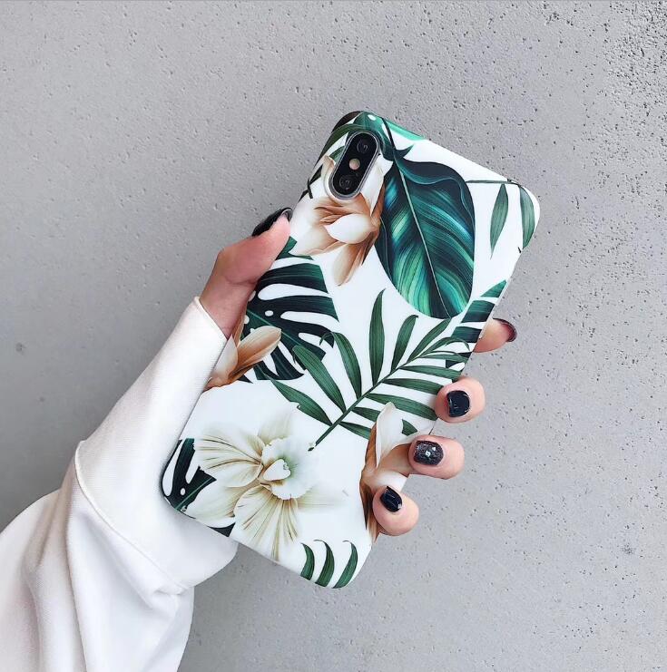 Phone Case With Leaves & Flowers Style