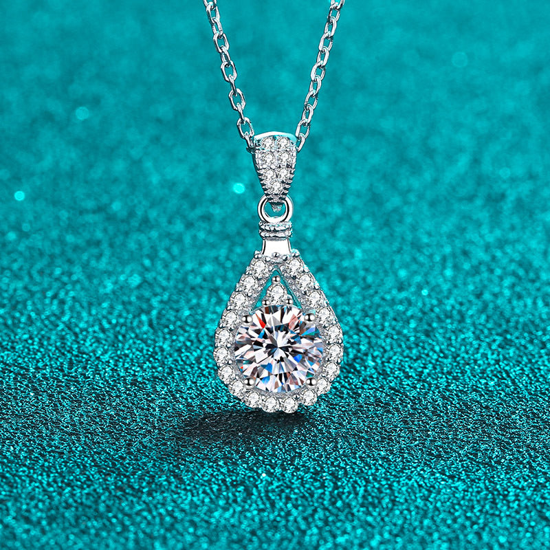 Evelyn Moissanite Necklace