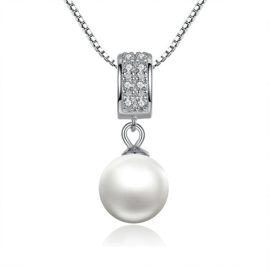 Danas  Pearl Necklace