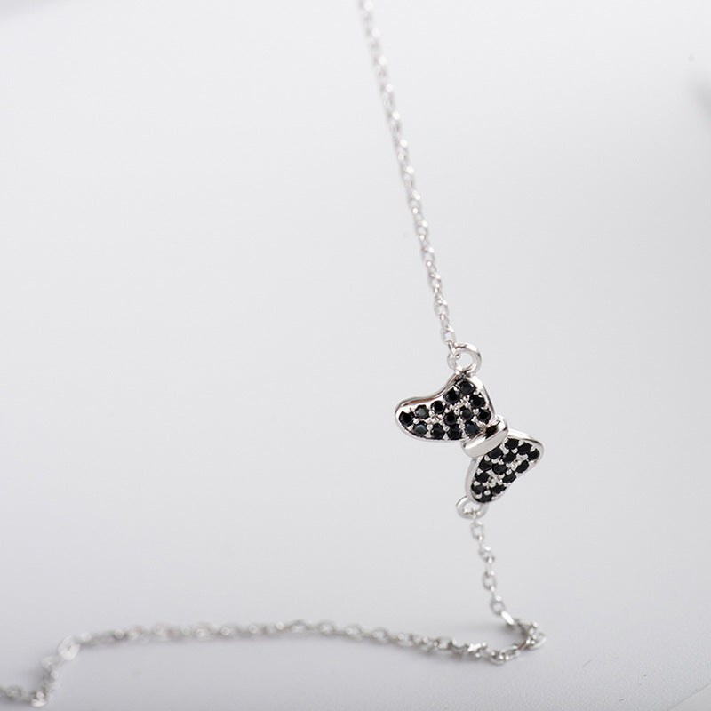 Bow Necklace