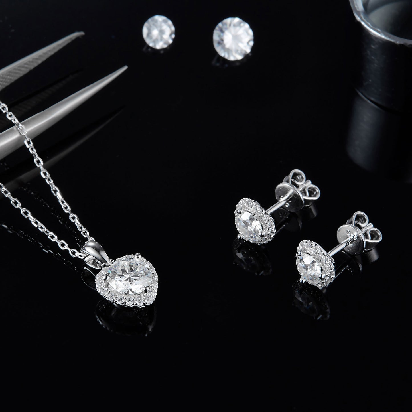 Love Design Moissanite set