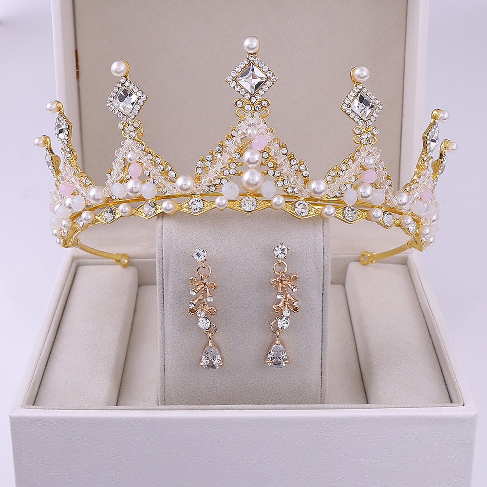 Evelyn Crown